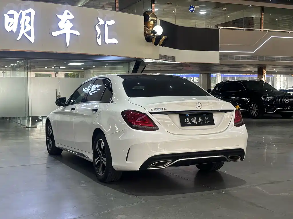 Mercedes-Benz C-Class 2019 — фото 10