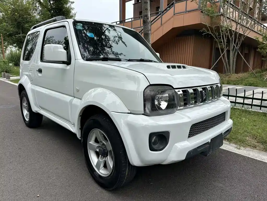 Suzuki Jimny 2013 — фото 15