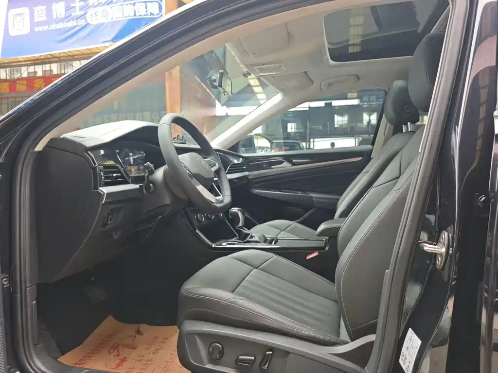 Volkswagen Passat 2023