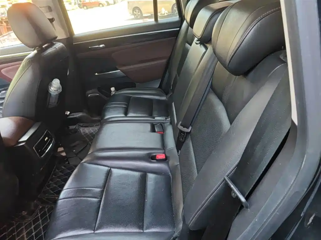 GAC Motor Trumpchi GS8 2017 — фото 13