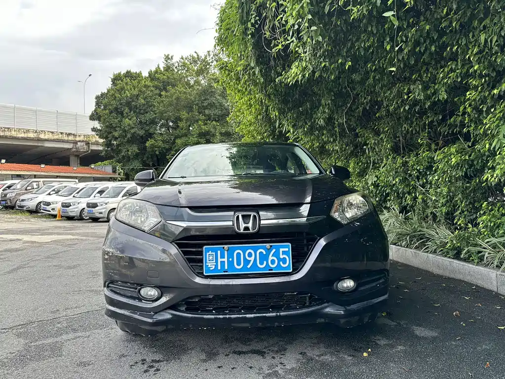 Honda Vezel 2015
