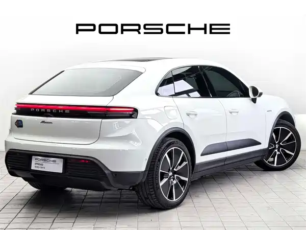 Porsche Macan New Energy 2025