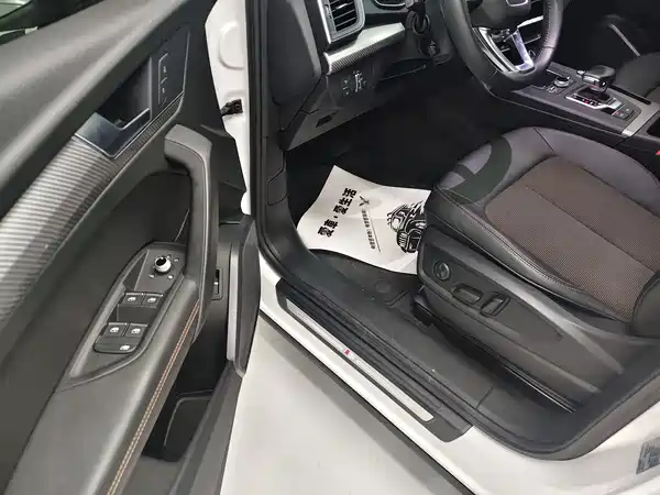 Audi Q5L 2019