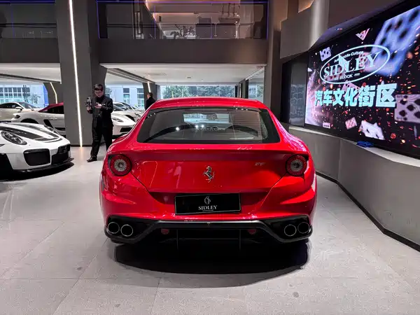 Ferrari FF 2012