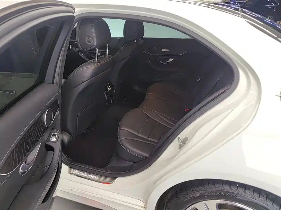 Mercedes-Benz C-Class 2020 — фото 11