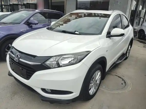 Honda Vezel 2016