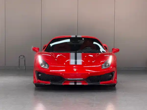 Ferrari 488 2016