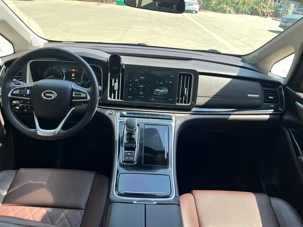 GAC Motor Trumpchi M8 2021 — фото 12