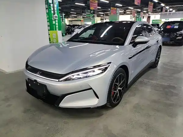 BYD Han L 2025
