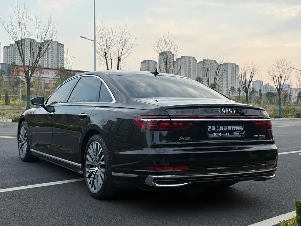 Audi A8 2025 — фото 7