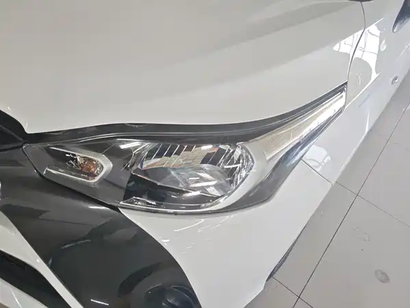 Toyota Yaris L 2020