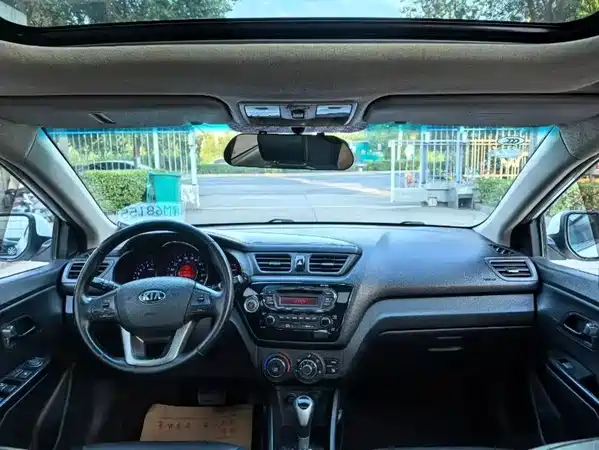 Kia K2 2013