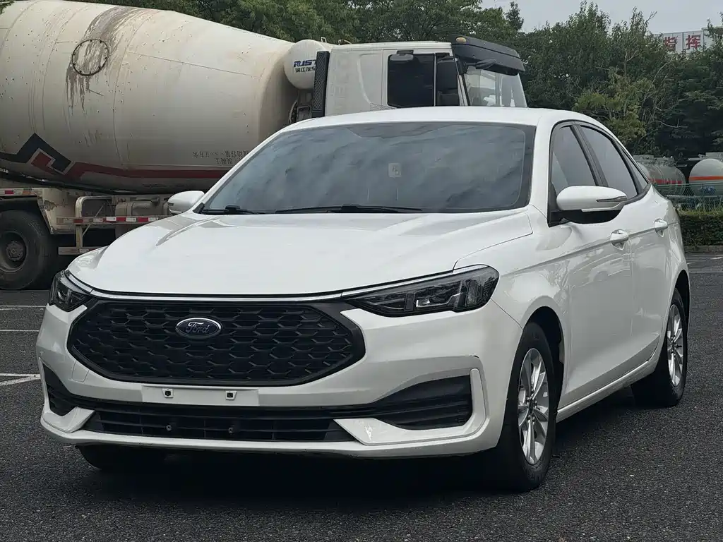 Ford Escort 2021