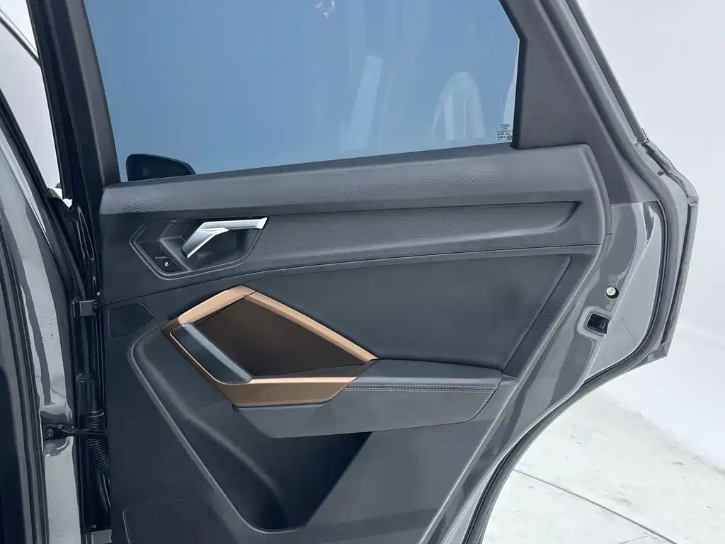 Audi Q3 2022 — фото 19