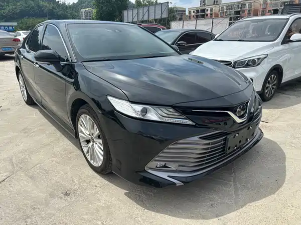 Toyota Camry 2019