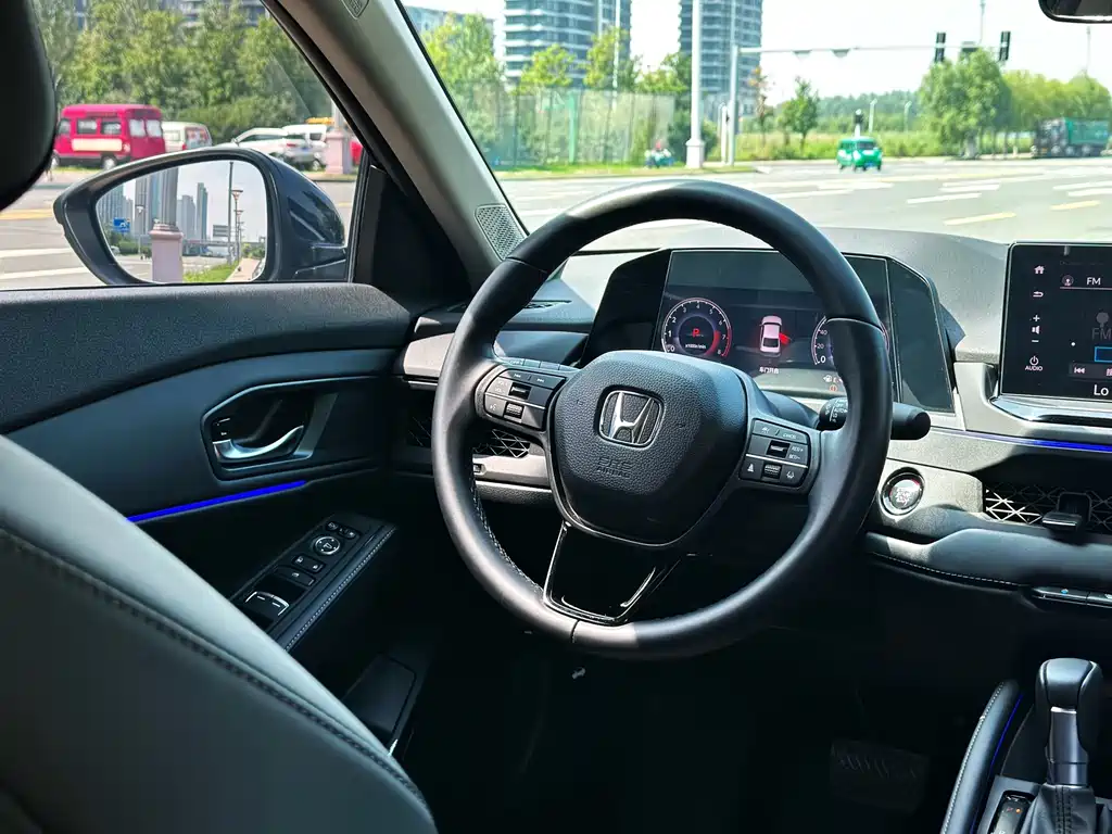 Honda Accord 2025 — фото 16
