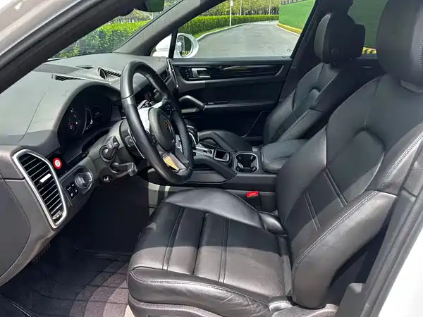Porsche Cayenne 2019
