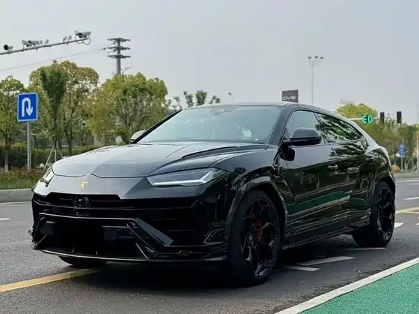 Lamborghini Urus 2023