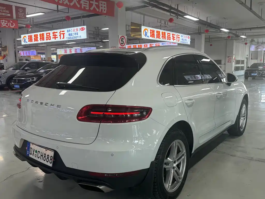 Porsche Macan 2018 — фото 7