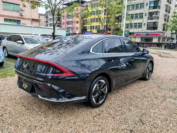 Wuling Starlight 2024