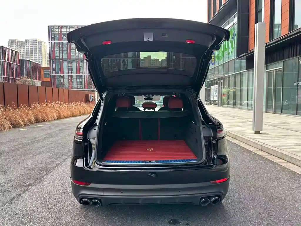 Porsche Cayenne 2022 — фото 11