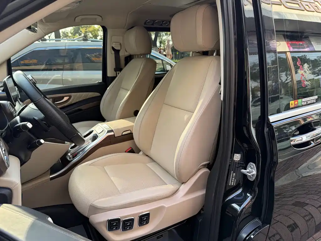 Mercedes-Benz Vito 2022 — фото 20