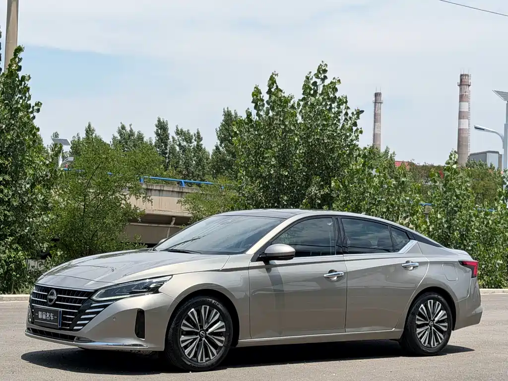 Nissan Teana 2023