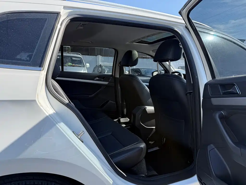 Volkswagen Gran Lavida 2019 — фото 24