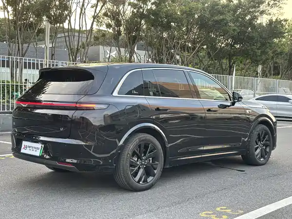 Li Auto L7 2023