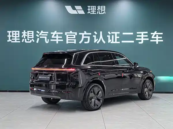 Li Auto L7 2025