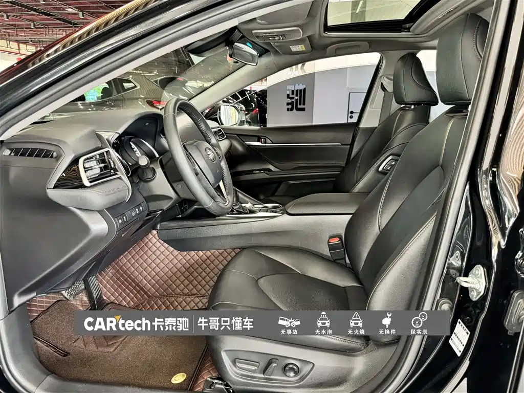 Toyota Camry 2023 — фото 17