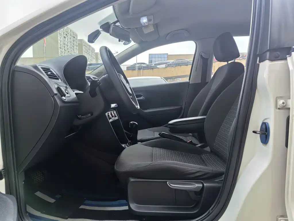 Volkswagen Polo 2016
