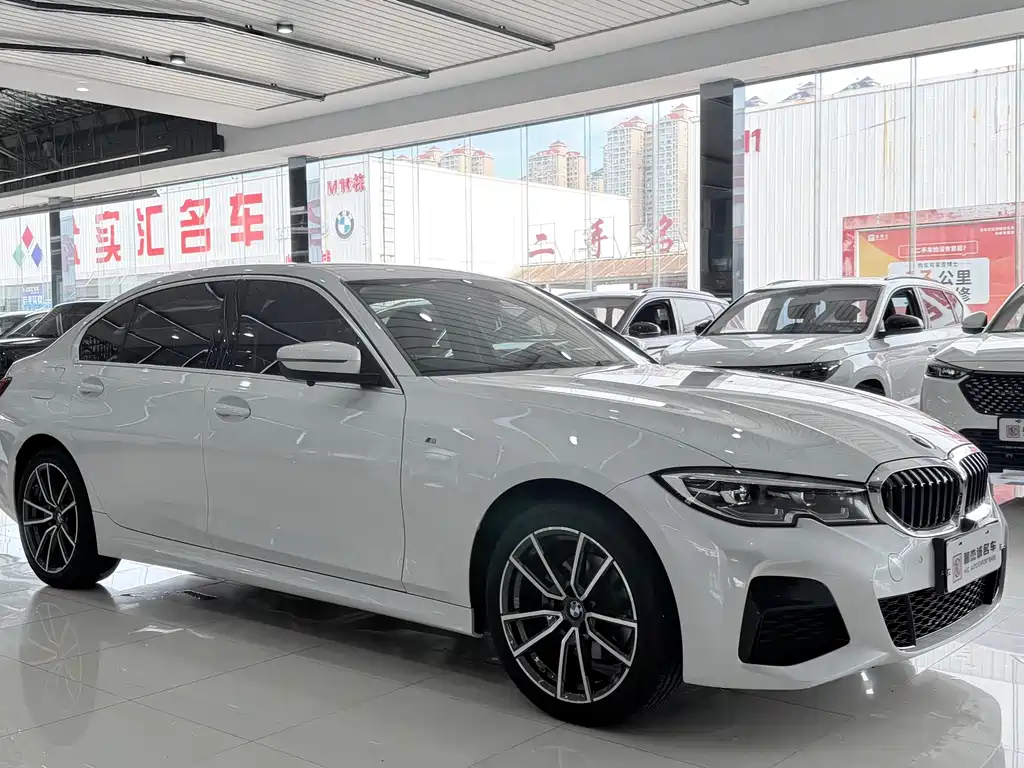 BMW 3 Series 2023