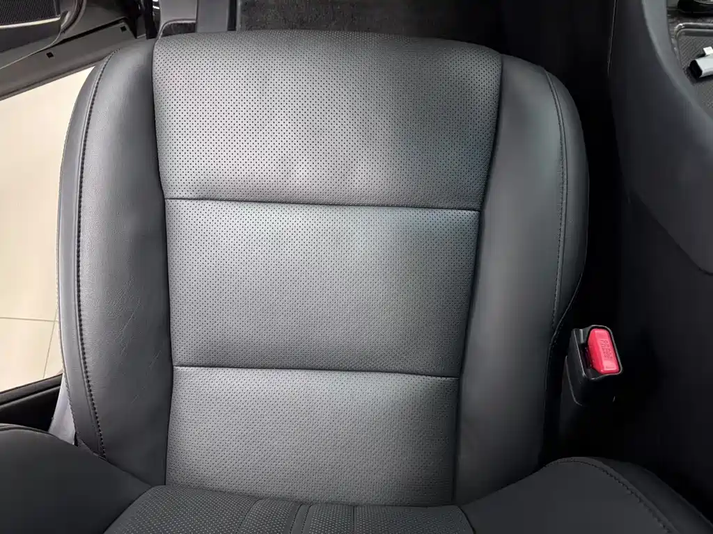 Toyota Alphard 2022 — фото 8