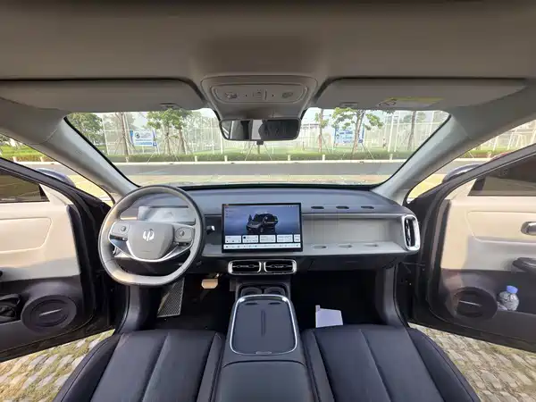 Leapmotor B10 2025