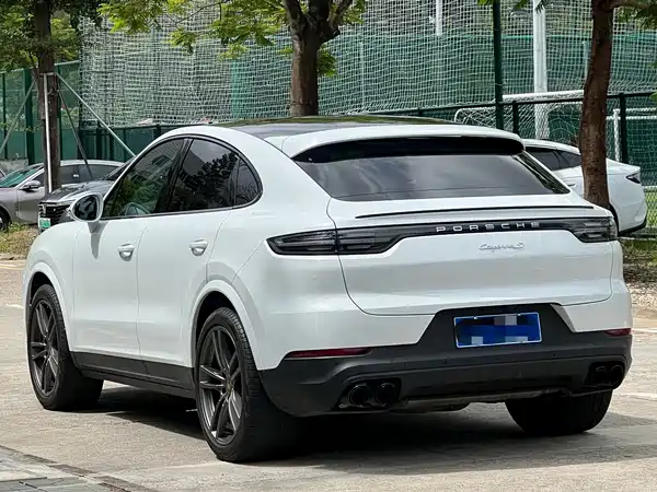 Porsche Cayenne 2023