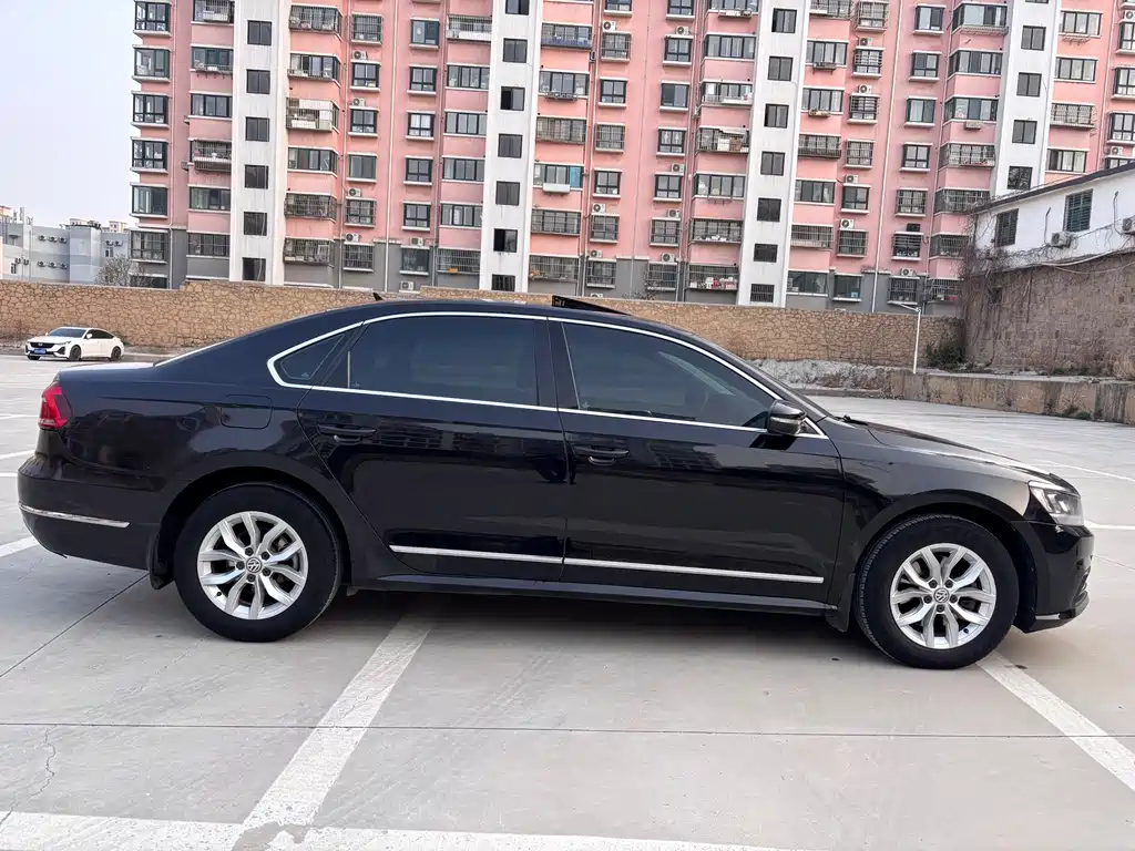 Volkswagen Passat 2019 — фото 7