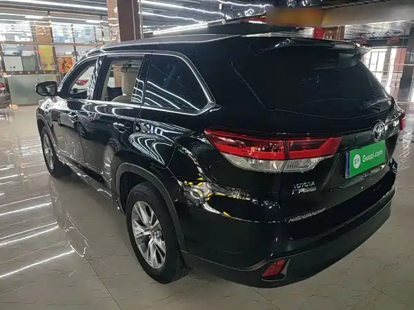 Toyota Highlander 2019