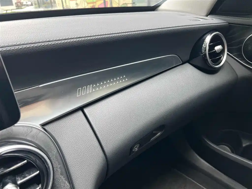 Mercedes-Benz C-Class 2020 — фото 17