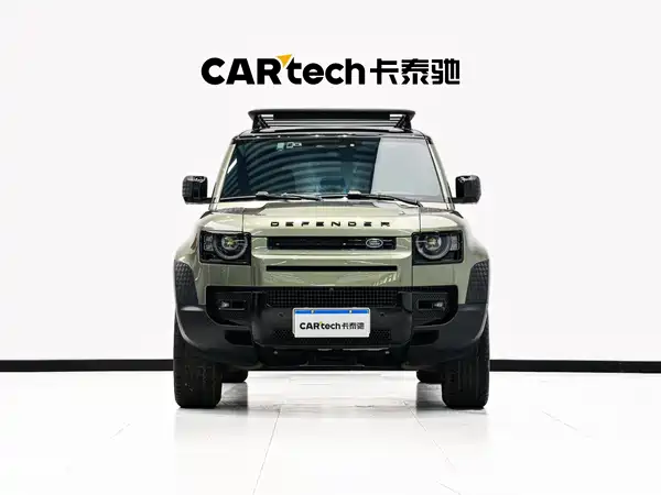 Land Rover Defender 2023