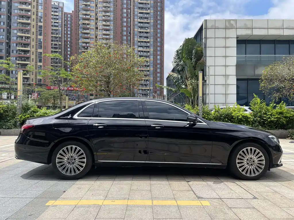 Mercedes-Benz E-Class 2021