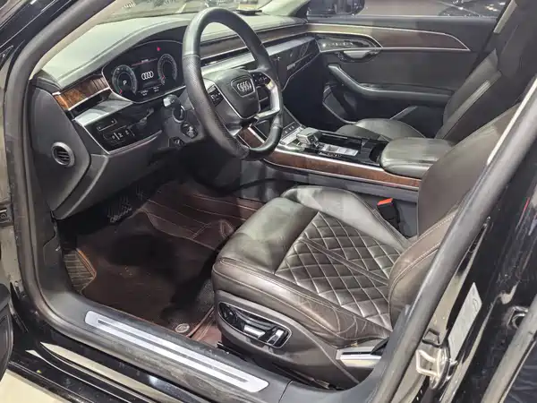 Audi A8 2021