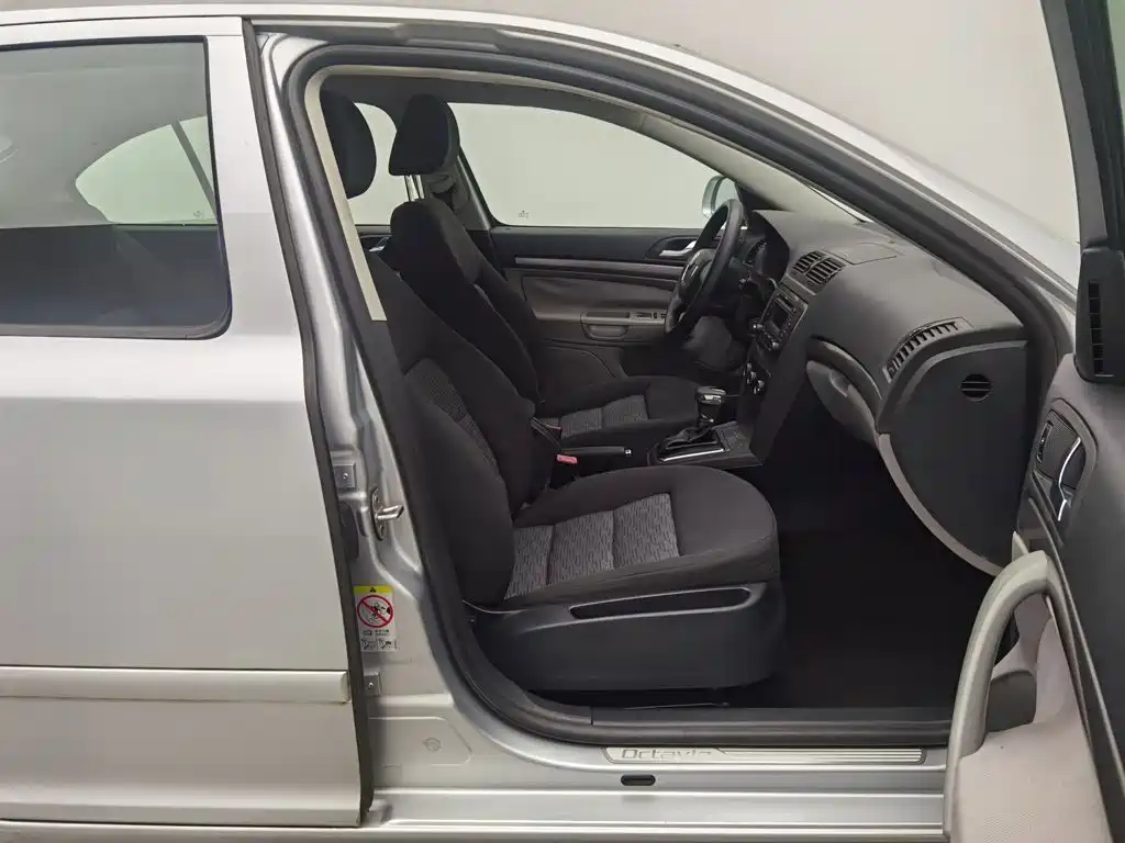 Skoda Octavia 2013 — фото 23