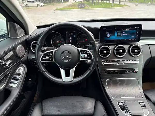 Mercedes-Benz C-Class 2018
