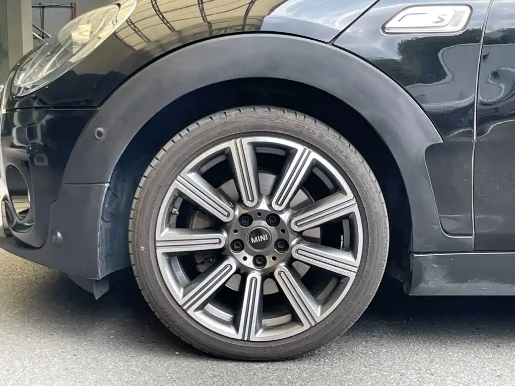 MINI Clubman 2020 — фото 14