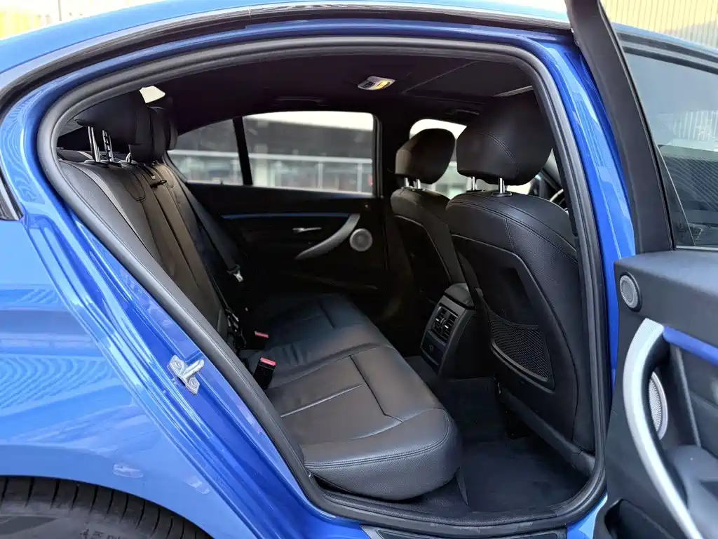 BMW 3 Series 2016
