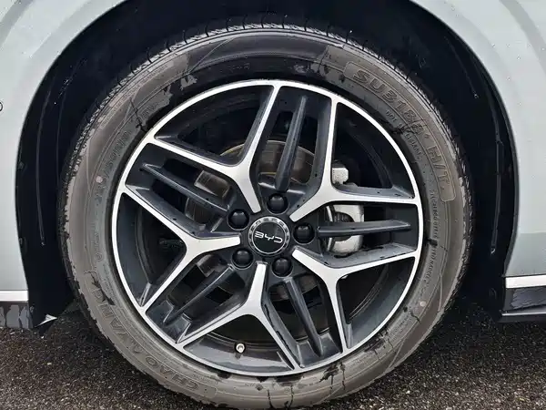 BYD Seal 06 2025