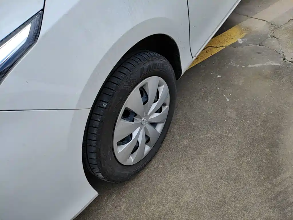 Toyota Yaris L 2020 — фото 23