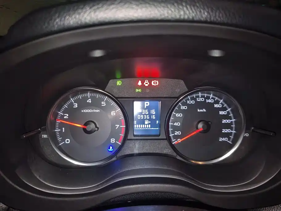 Subaru XV 2012 — фото 14