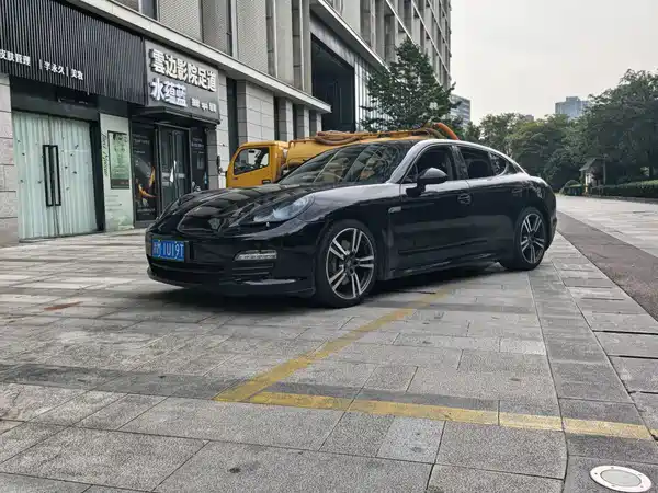 Porsche Panamera 2012